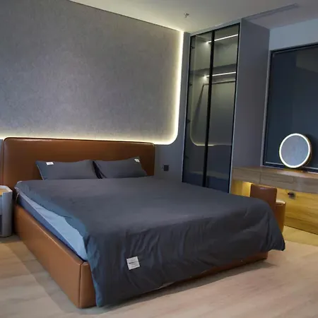 Cozy 2 Studio With View Near Sun World - Holiday Ha Long